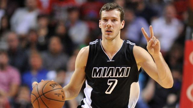 万欧担保拉 万欧担保拉